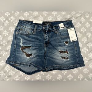Brand New (NWT) Judy Blue Camo Shorts